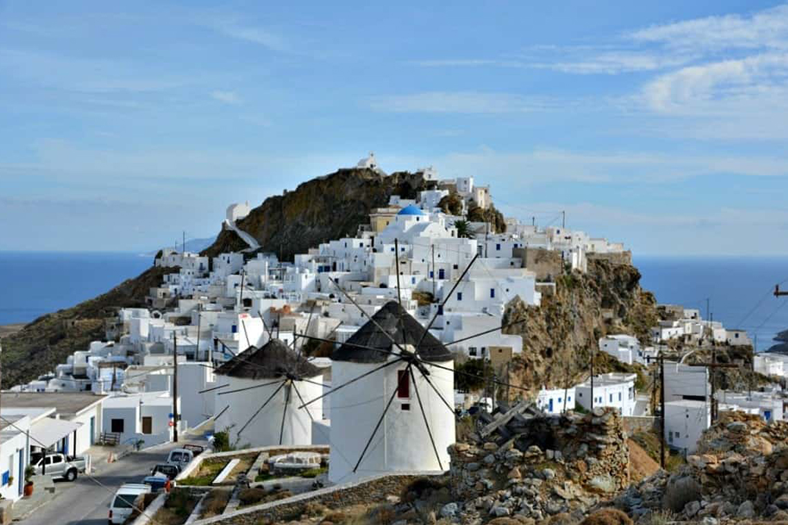 explore-imposing-chora